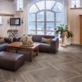 Ламінат Kronotex Herringbone Ялинка 3860 "Дуб темно-коричневий"